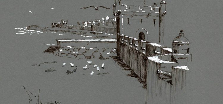 Fondo gris: Essaouira desde la Sakala del puerto.